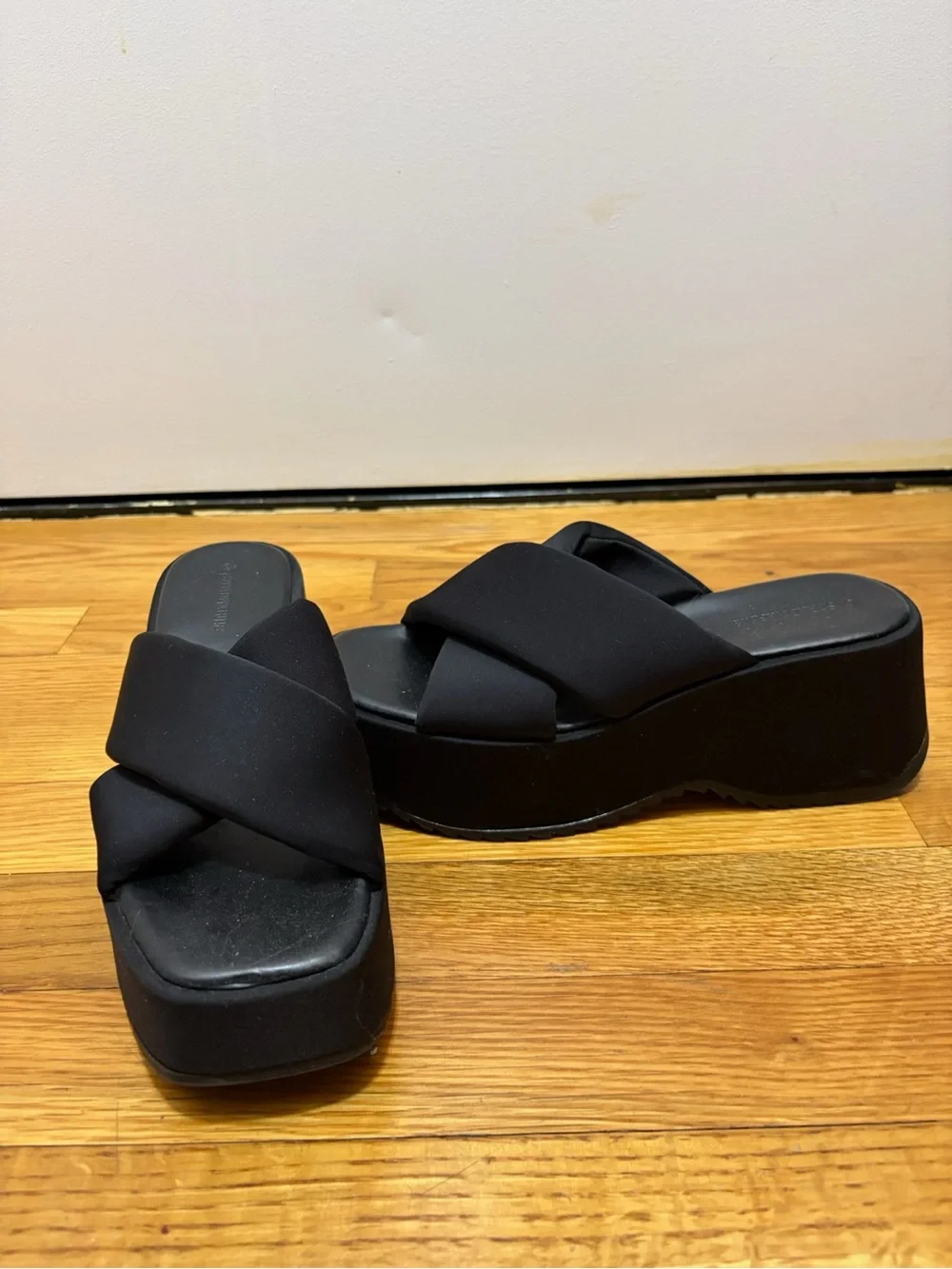Stradivarius black platform sandals
